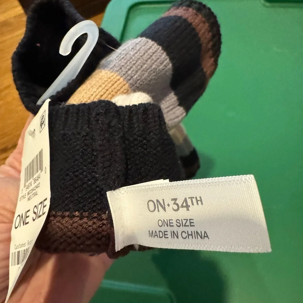NWT On 34th by Macys Women’s Striped Fingerless‎ Gloves Casual Neutral Colors